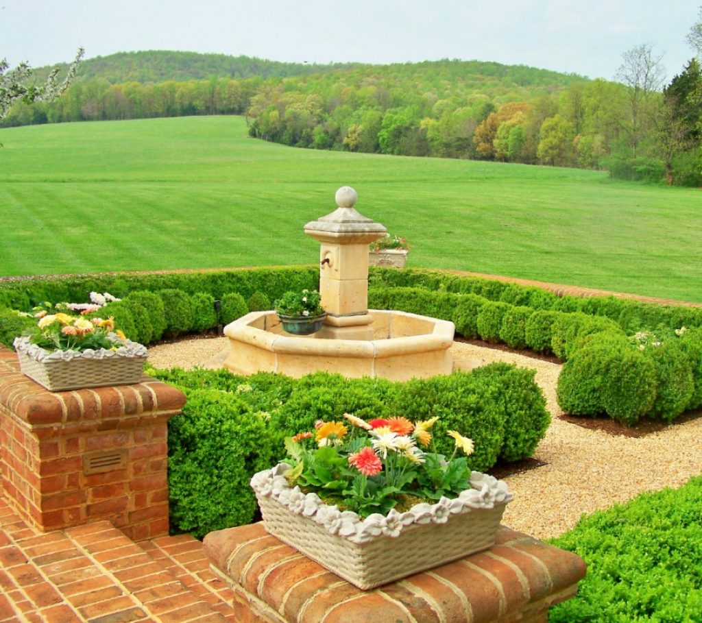 Private Estates, Country Homes and Garden Retreats